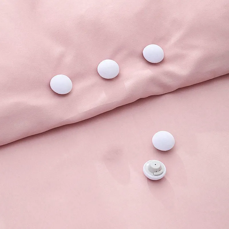 Nonslip Duvet Clips Keep Bed Sheets in Place