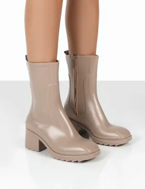 Rainyday Beige Chunky Zip Up Heeled Wellies