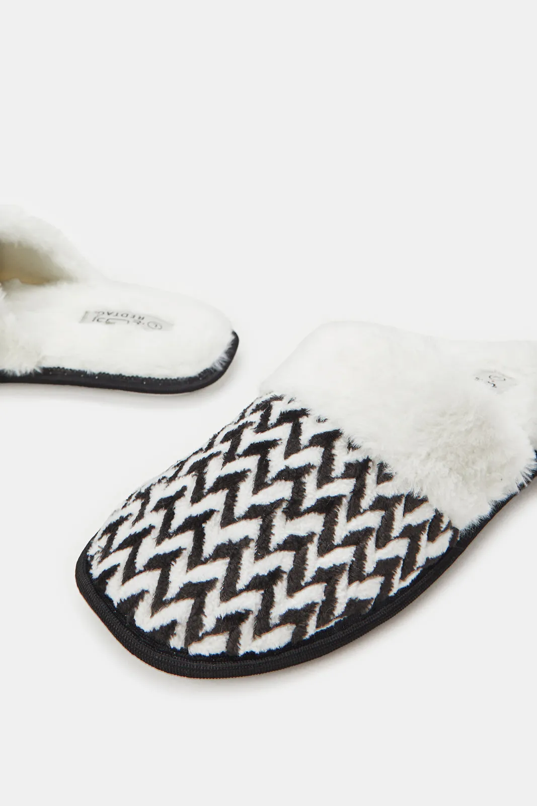 Women Black And White Chenille Slippers